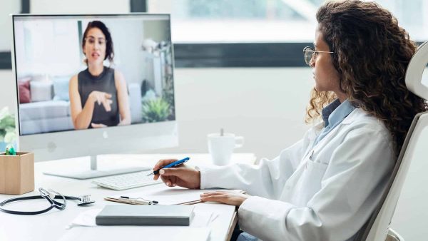 image-graphic-doctor-virtual (1)
